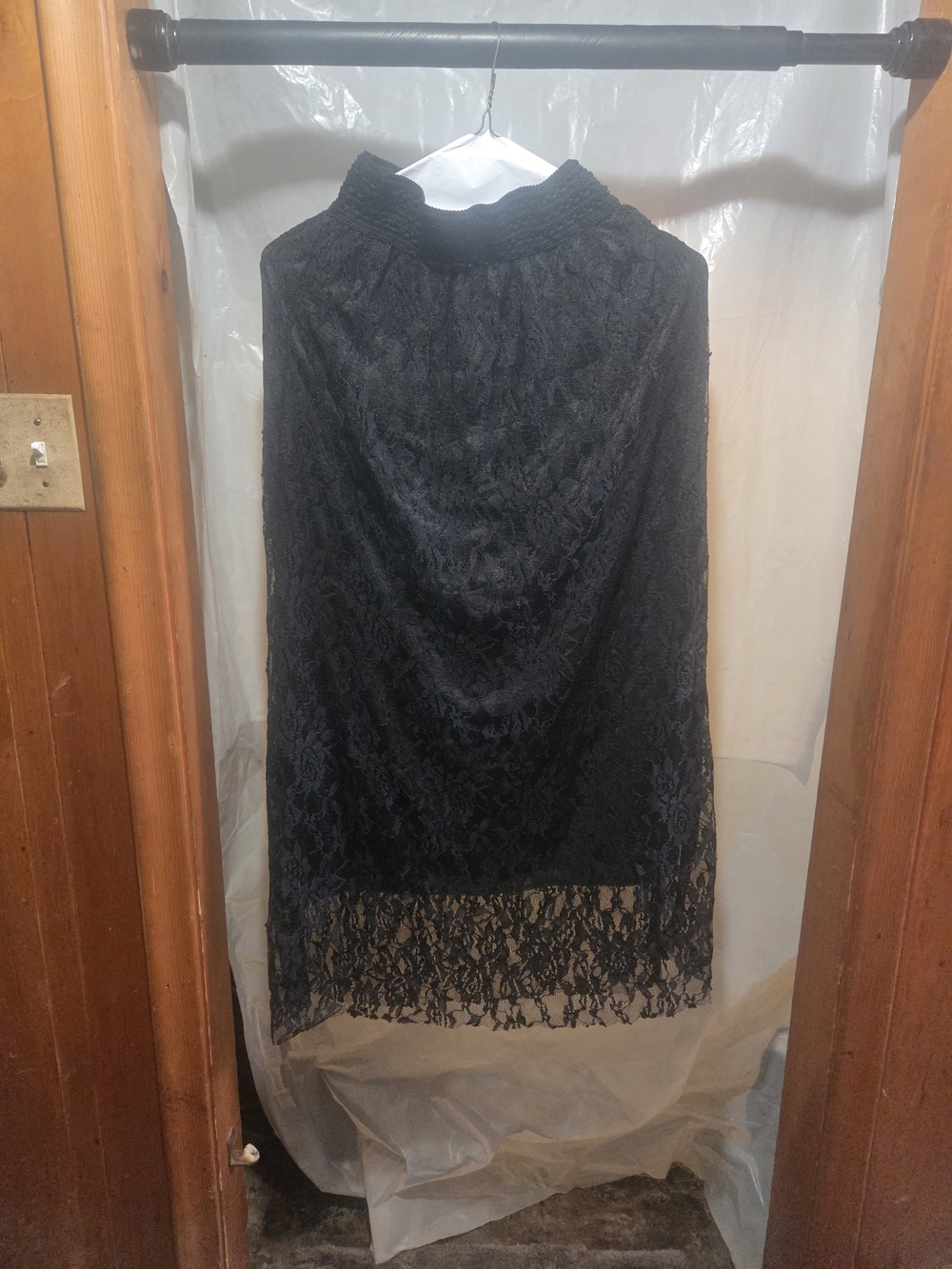 SHEIN Black Lace Midi Skirt with Scalloped Hem